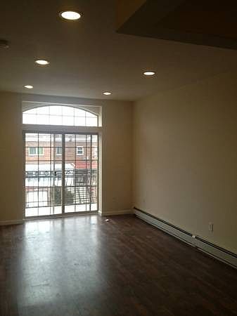 2nd image of 3812 Barnes Ave