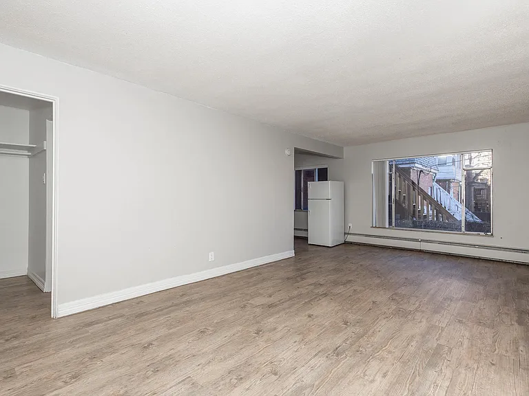 Skylark Apartments — Photo 40