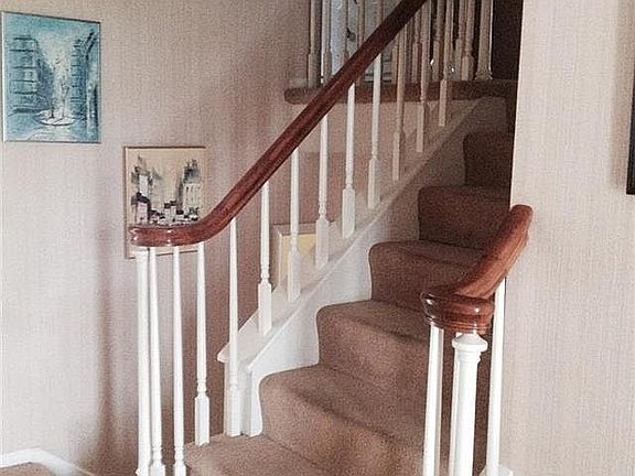 Carpet & wallpaper gone