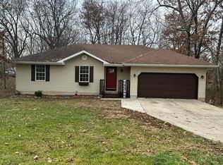 1643 N Nicholas Rd, Nixa, MO 65714