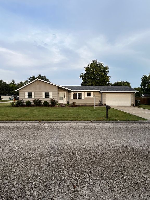 1600 S Willow Dr - Property Image
