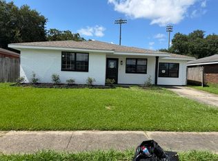 120 Gardenia Ln, Westwego, LA 70094