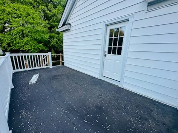 (undisclosed Address), Locust Valley, NY 11560