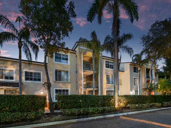 140 Yacht Club Way #107, Hypoluxo, FL 33462