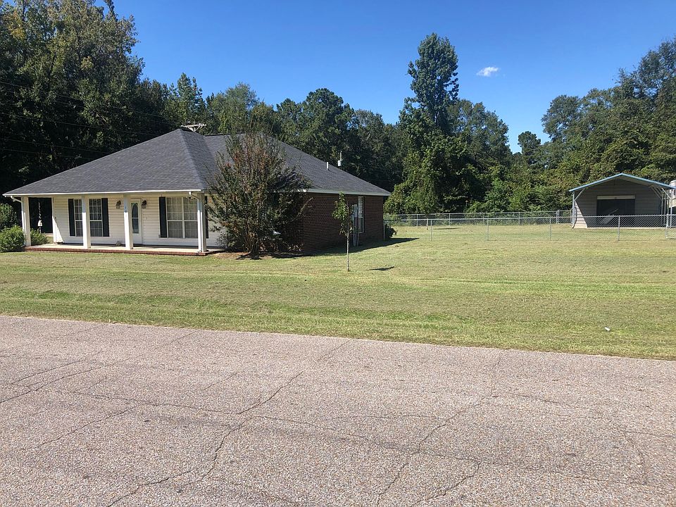 2nd image of 101 Longleaf Dr