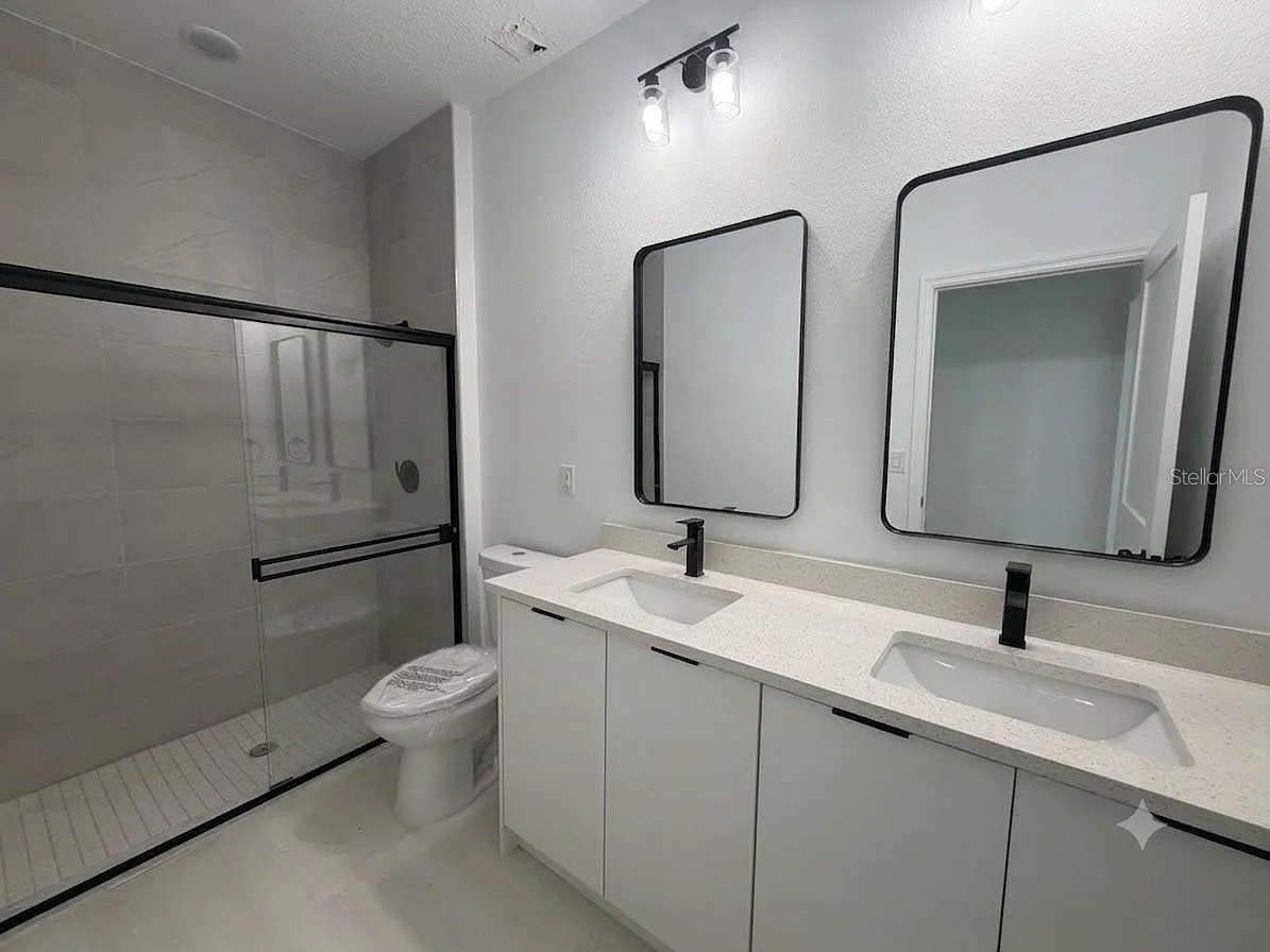 4 bed, 2.0 bath, 1630 sqft, $2,000 — Photo 4