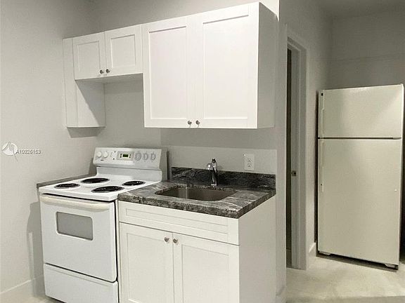 4th image of 62 NE 78th St #A