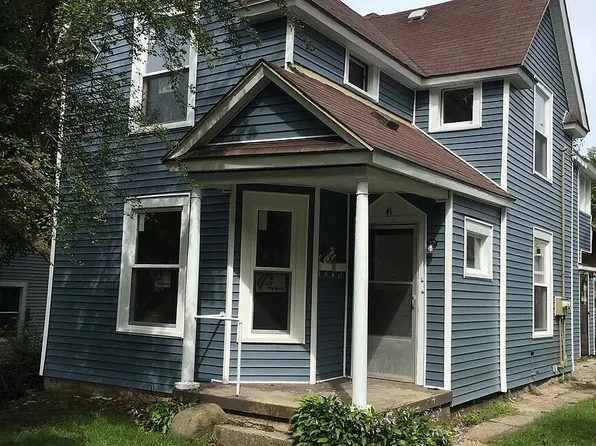 41 Caledonia St NE, Grand Rapids, MI 49505