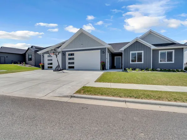 2202 Greenbriar Rd, Billings, MT 59105