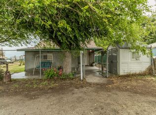 5926 S Amador Ave, Tranquillity, CA 93668