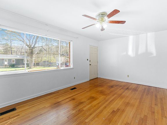 3rd image of 2515 Arbor Creek Way