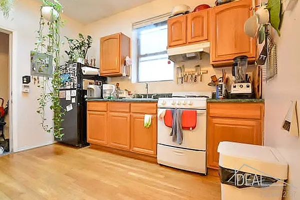 Rented by Ideal Properties Group | media 6