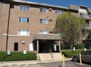 2300 Beau Monde Ter APT 411, Lisle, IL 60532