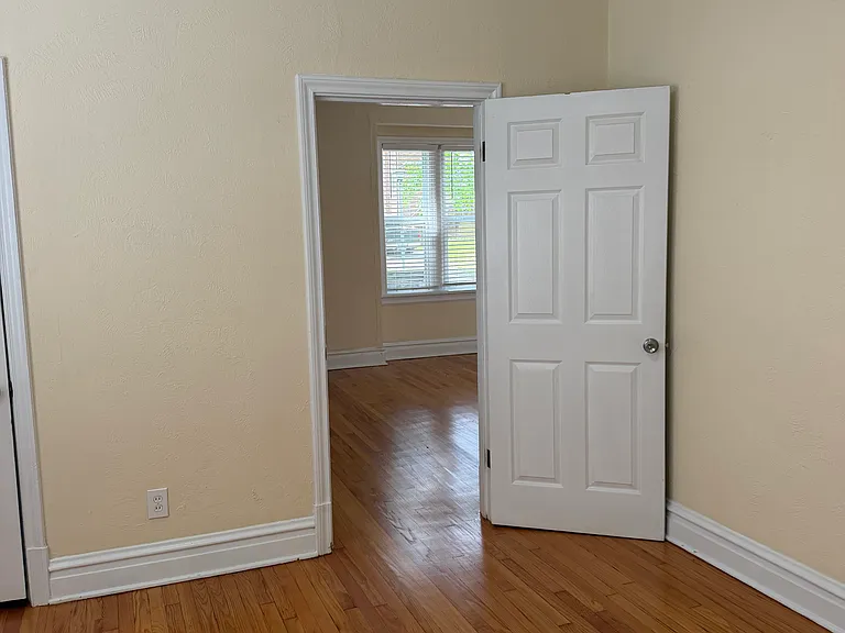 7359 Amherst Ave #1F — Photo 19
