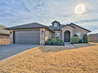 2980 NW 184th Ter, Edmond, OK 73012