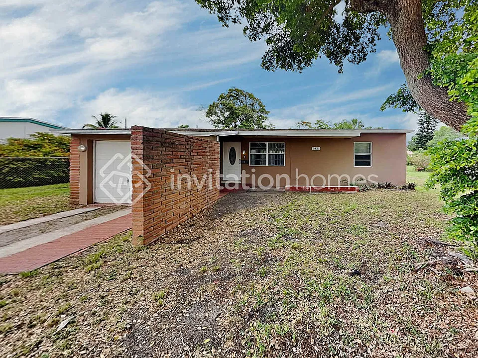 3421 Charleston Blvd