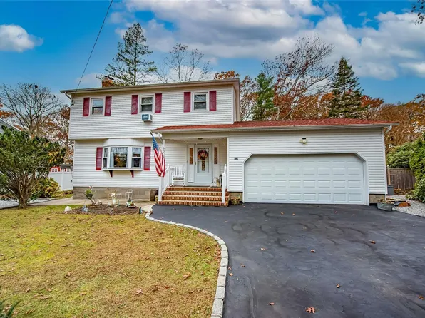 351 Revilo Avenue, Shirley, NY 11967