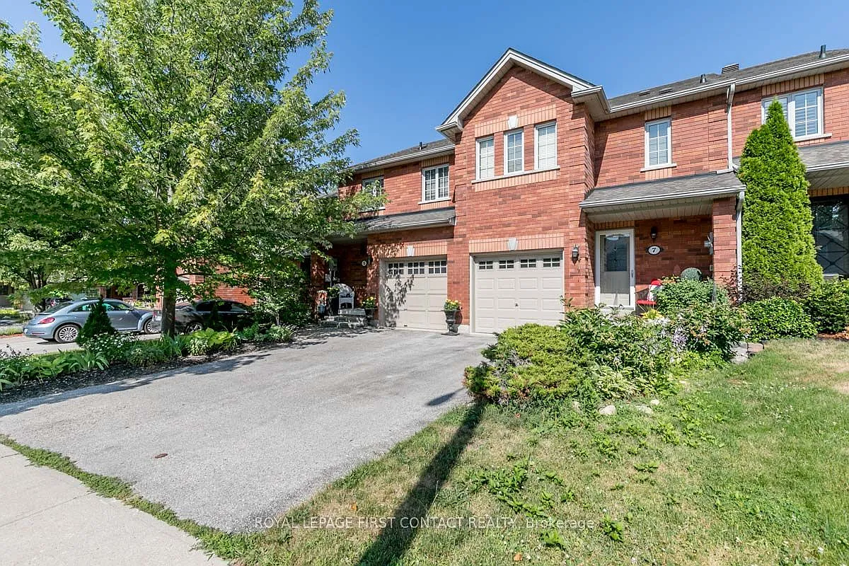 3 bed, $2,400 — Photo 1
