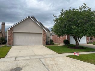 15305 High Woods Dr, Baton Rouge, LA 70816