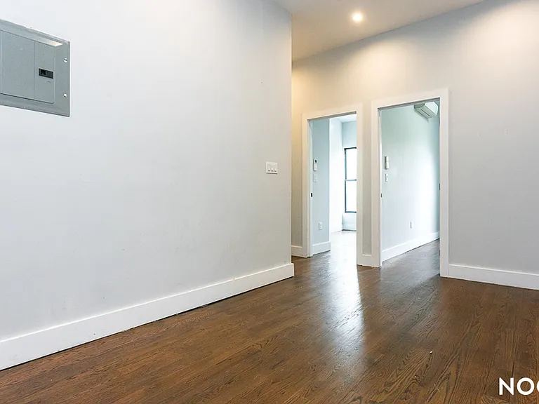 320 Macdougal St #2F — Photo 2