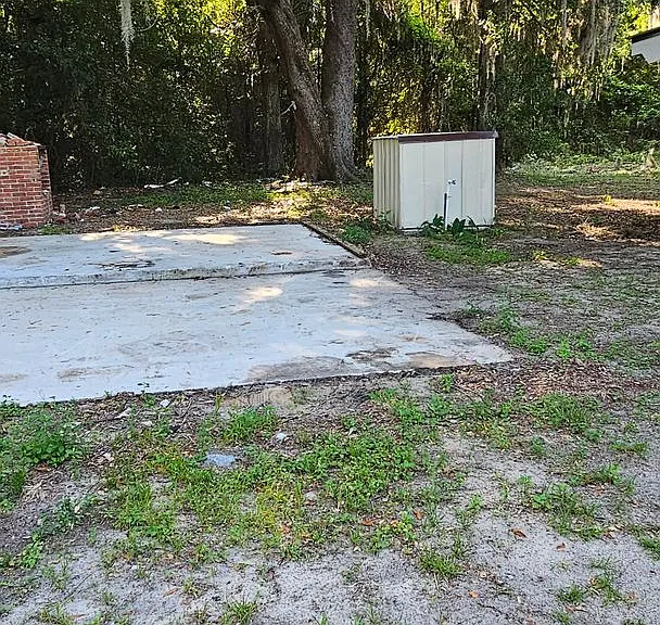 108 Davis Rd E — Photo 42