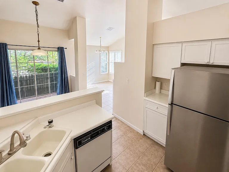 26 Stratford Hall Cir — Photo 6