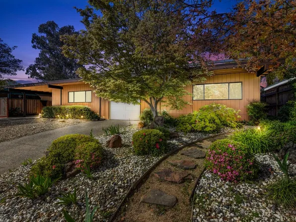 4767 River College Dr, Sacramento, CA 95841