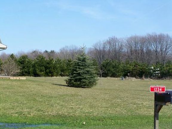 1.5 beautiful acres