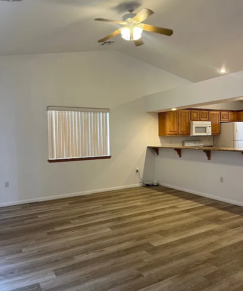 1900 Five Feathers St #3 — Photo 3