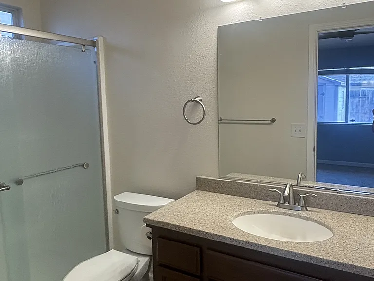 3431 Arizona Ave — Photo 10