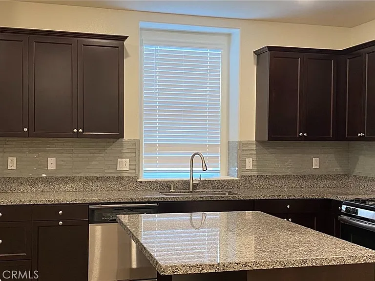5946 Sendero Ave — Photo 2