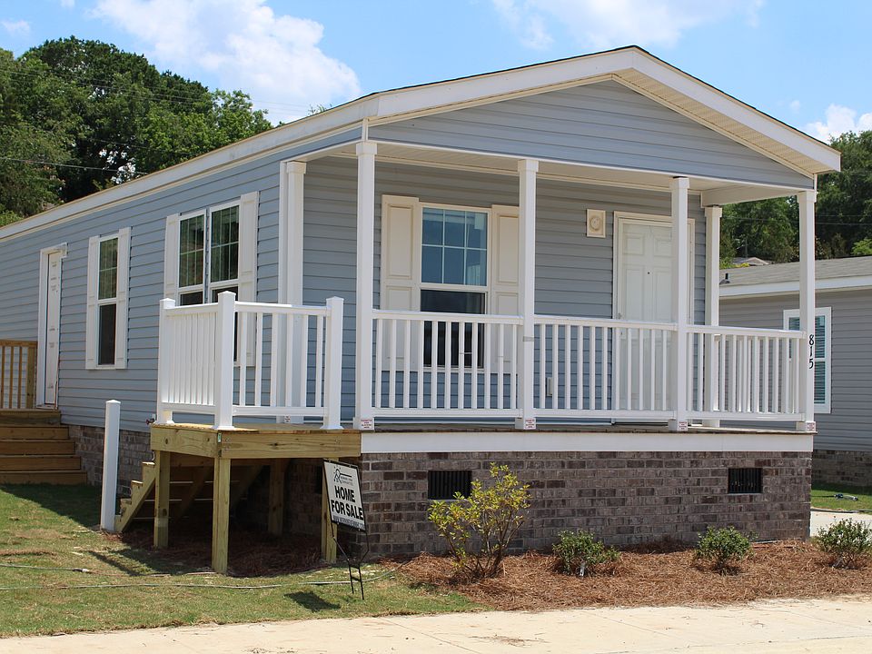 1st image of 815 Lookout Dr