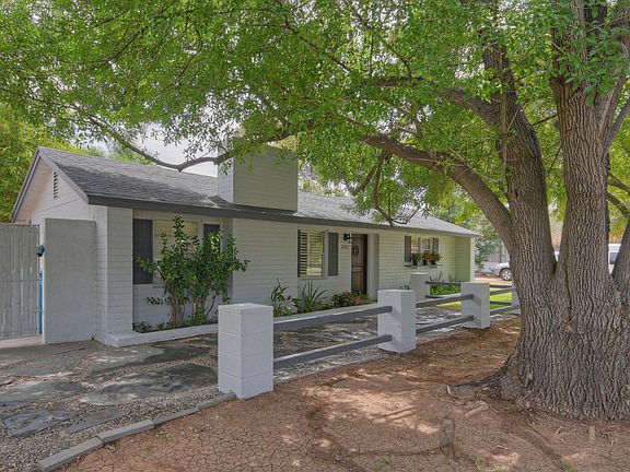 2807 N 21st St Phoenix AZ-large-002-14-E