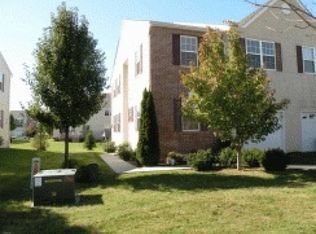 3698 Clauss Dr, Macungie, PA 18062