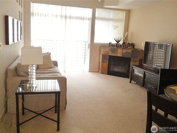 4th image of 300 110th Ave NE APT 311
