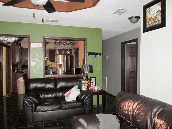 2nd image of 313 San Jose St