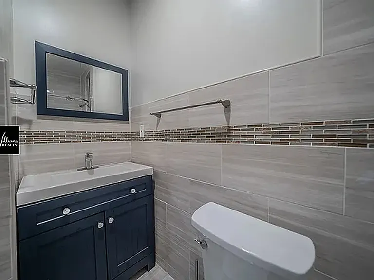 853 Putnam Ave #1 — Photo 22