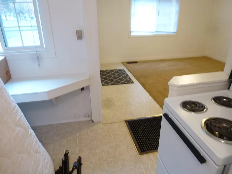 831 N 7th St — Photo 3