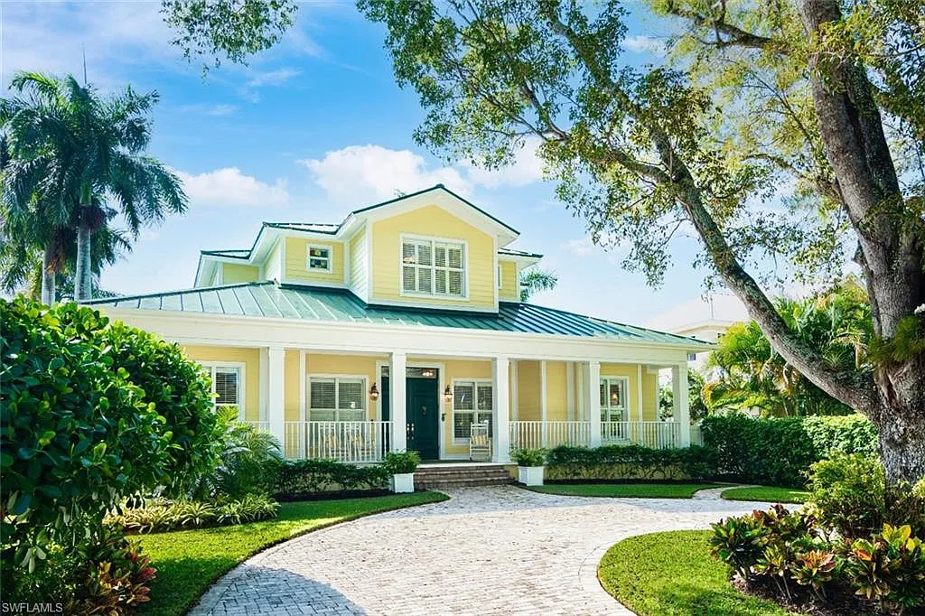6 bed, 5.5 bath, 3811 sqft, $49,500 — Photo 2