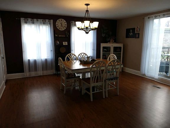 4th image of 46280 Truex Ln