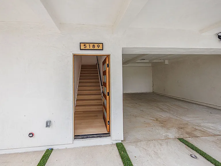 2026 Luxury 3, 4 & 5 Bed Townhomes — Photo 103