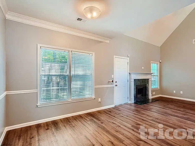 2200 Sugarbirch Dr — Photo 12