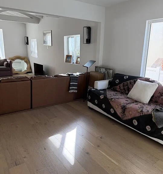 4342 Angeles Vista Blvd — Photo 4