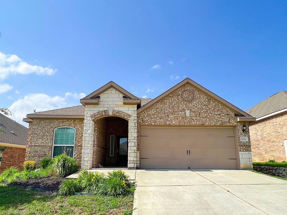 1st image of 2308 Mulberry Dr