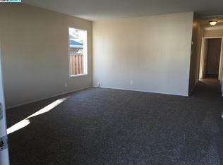 176 Lynn Dr, Brentwood, CA