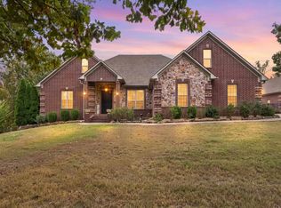 9 Sky Dr, Greenbrier, AR 72058