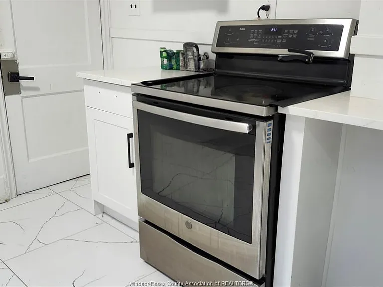 1159 Highland Ave #UPPER — Photo 6