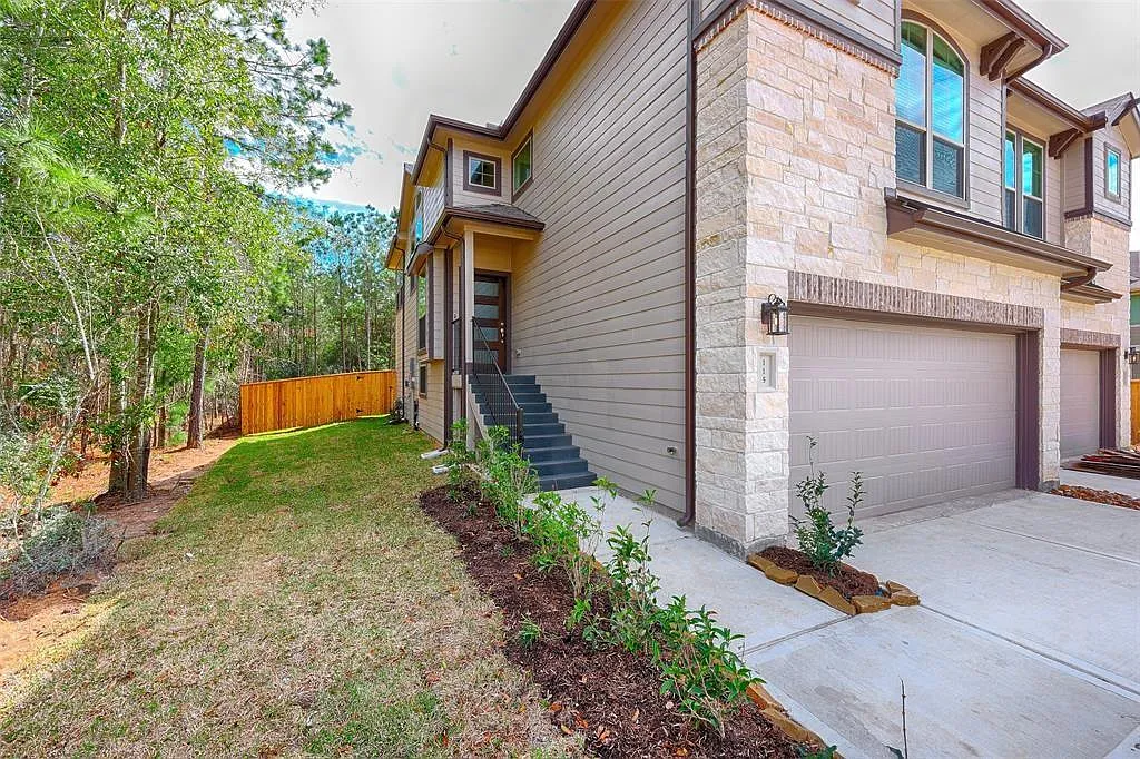 3 bed, 2.5 bath, 1962 sqft, $2,300 — Photo 2