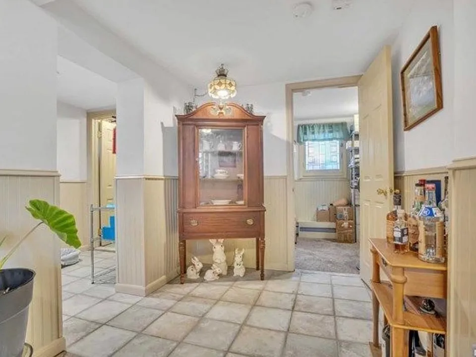 66 Mitchell St #3