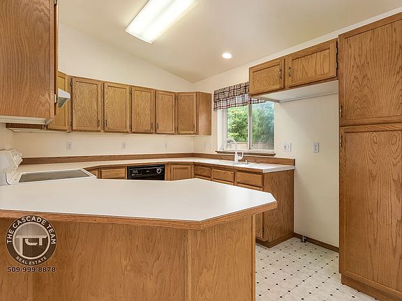 5th image of 6715 N Louvonne Dr